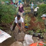 Warga Sindangrasa Gotong Royong Persiapan Lomba Bogor Hejo.