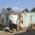 Ketua RW 06 M. Taufik Hidaya dan Teddy Hidayat Monitoring Wilayah .