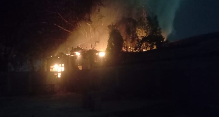 Lokasi Kejadian Bangunan Bekas Restoran Yang Terbakar