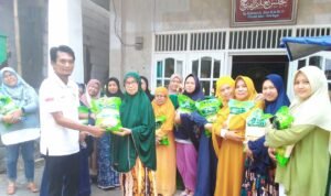 KPPD PAN Berikan Bantuan Ke Guru Ngaji