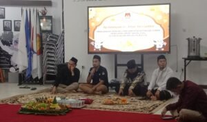 Jajaran KPU Kota Bogor menggelar doa bersama. Doa bersama dilakukan aula kantor KPU Kota Bogor Jajaran KPU Kota Bogor menggelar doa bersama. Doa bersama dilakukan aula kantor KPU Kota Bogor