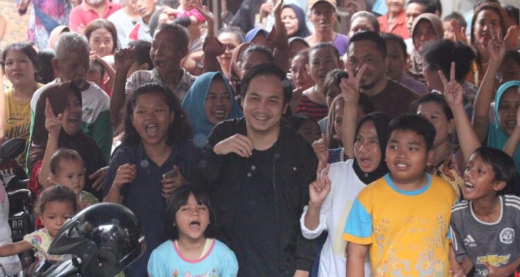 Bakal Calon Walikota Bogor Aji Jaya Saat menyapa warga Bondongan, Kecamatan Bogor Timur Kota Bogor