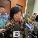 Menteri Lingkungan Hidup dan Kehutanan, Siti Nurbaya