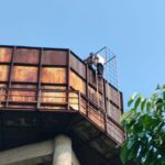 Bhabinkamtibmas Tanah Sareal Tengah menyelematkan seorang pemuda yang ingin lakukan bunuh diri