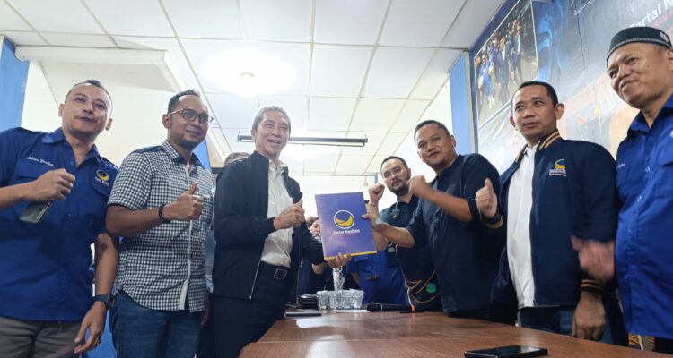 Baca walkot Bogor Dedie A Rachim ikuti Penjaringan di DPC Nasdem