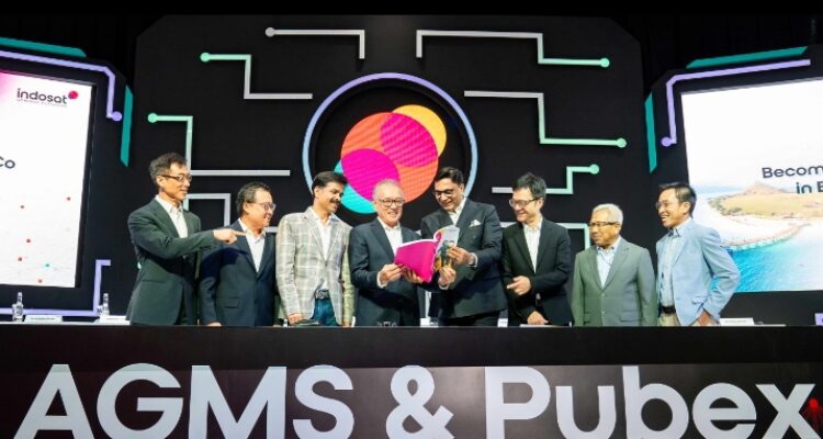 PT Indosat Tbk (“Indosat” atau “IOH” atau “Indosat Ooredoo Hutchison” atau “Perseroan”) telah mencatatkan pencapaian keuangannya secara signifikan sepanjang tahun 2023. Hari ini, Perseroan menggelar Rapat Umum Pemegang Saham Tahunan (“RUPST” atau “Rapat”) 2024 di Kantor Pusat Indosat yang menyetujui pembagian dividen tunai dari laba bersih tahun buku yang berakhir pada 31 Desember 2023 sebagai dividen final untuk total nilai sebesar Rp2.164.029.415.416 atau setara dengan Rp268,4 per saham kepada para pemegang saham.