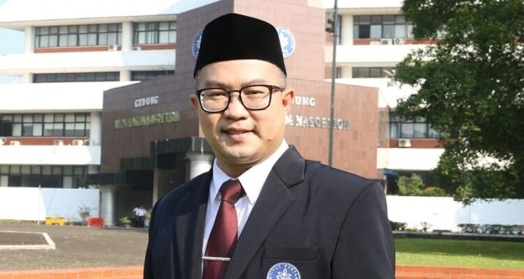 Rektor IPB Arief Satria