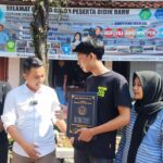 Mak Saripah Menangis Gegara Bakal Calon Wali Kota Bogor Sendi Fardiansyah, Ini Alasannya