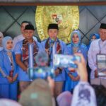 Calon Wali Kota dan Wakil Walikota Bogor Dedie A Rachim dan Jenal Mutaqin saat memberikan keterangan sesuai melakukan pendaftaran ke KPU