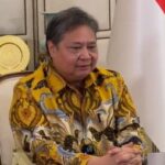 Airlangga Hartarto mengundurkan diri dari Ketum Partai Golkar.