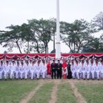 Foto bersama Paskibraka Kota Bogor bersama Atang Trisnanto