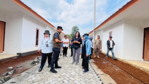 Sekretaris Daerah Kota Bogor bersama Kalak BPBD dan Disperumkim hari ini meninjau progres pembangunan 38 rumah hunian tetap (huntap)di Pamyonan