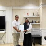 Kepala Bidang Pemberdayaan dan Pengembangan Pemuda Dinas Pemuda dan Olahraga Kota Bogor, Dody Wahyudin, bersama Sekda Syarifah Sofiah