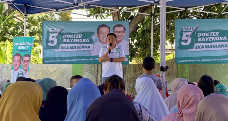 Cawalkot Bogor nomor urut 5, Dokter Rayendra saat kegiatan Ngariung Sehat