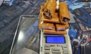 Barang bukti narkoba jenis tembakau sintetis