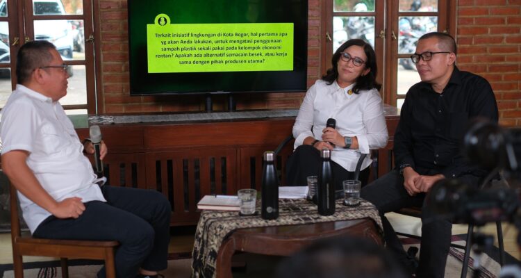 Calon wali kota Bogor nomor urut 4, Rena Da Frina