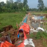 Bendungan Daerah Irigasi di Kampung Ciderum, Desa Ciderum, Kecamatan Caringin, Kabupaten Bogor yang jebol
