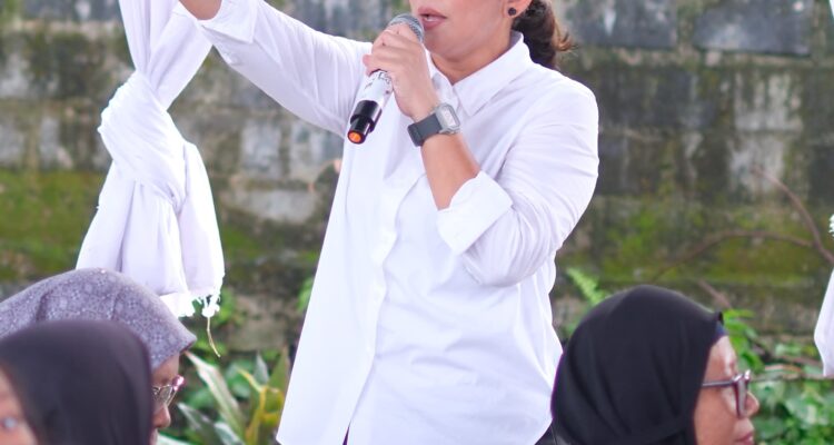 Calon wali kota bogor nomor urut 4, Rena Da Frina