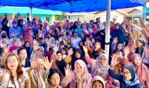 Ngariung Sehat Dokter Rayendra Bareng Warga Kedungbadak 1 Dokter Rayendra bersama warga