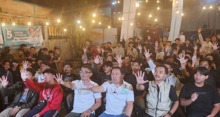 Dokter Rayendra- Eka Maulana bersama komunitas milenial Kota Bogor