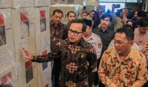 Wamendagri, Bima Arya bersama Pj walikota Bogor cek logistik persiapan pemilahan calon walikota dan wakil walikota bogor