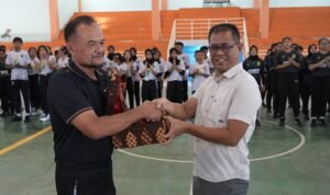 Kunjungan KKO Semarang ke Karadenan. Kunjungan KKO Semarang ke Karadenan.