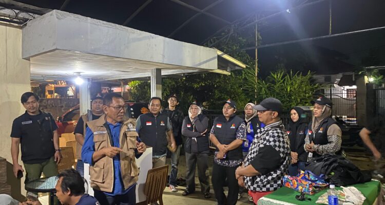 Badan Pengawas Pemilu (Bawaslu) Kota Bogor melakukan patroli intensif pada Selasa (26/11/2024) dini hari untuk mencegah praktik politik uang menjelang pemungutan suara.