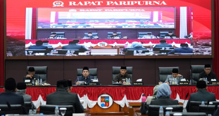Rapat Paripurna DPRD Kota Bogoir Untuk pengesahan RAPBD 2025