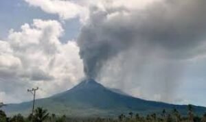 Gunung Lewotobi
