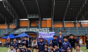Tim Khenzi United dan Bahar Lestaluhu Tim Khenzi United dan Bahar Lestaluhu