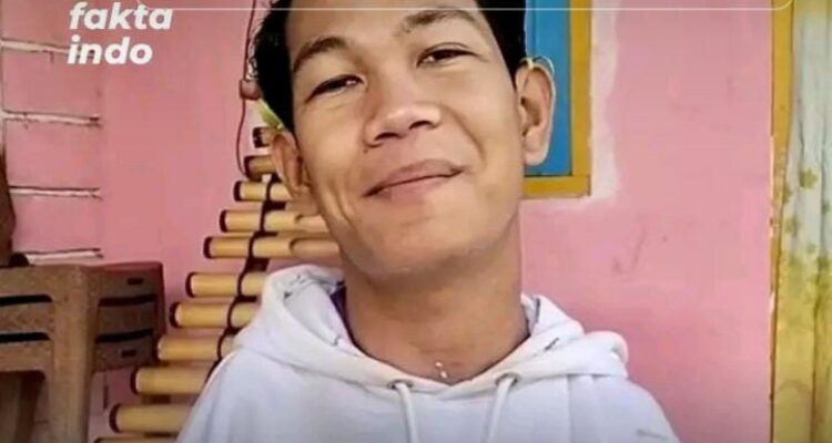 Agus Buntung, Pria Tanpa Elngan asal mataram yang dijadikan tersangka oleh polisi karena dituduh melakukan lakukan pemerkosaan