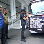 Penjabat (Pj) Wali Kota Bogor, Hery Antasari, secara langsung melepas bantuan