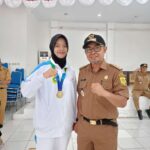 Asep Taryat Taryana dan Nur Aida