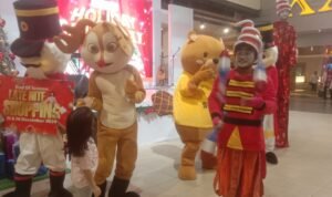 Holiday Carnaval di Mall Botani Square Holiday Carnaval DI Mall Botani Square