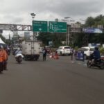 Situasi lalu lintas di Simpang Gadog, Puncak Bogor, Kamis 25 Desember