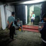 Polisi lakukan olah TKP kejadian pembakaran kantor media pakuan raya