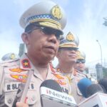 Direktur Gakkum Korlantas Polri, Brigjen. Pol. Raden Slamet Santoso saat meninjau lalu lintas di kawasan Simpang Gadog, Puncak Bogor