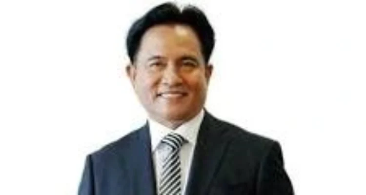 Menteri Koordinator bidang Hukum, Hak Asasi Manusia (HAM), Imigrasi dan Pemasyarakatan Yusril Ihza Mahendra