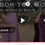 Sumber foto, tangkapan layar dari akun youtube Dua Sepatu