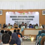 Anggota Dewan Perwakilan Rakyat Daerah (DPRD) Kabupaten Bogor dari Daerah Pemilihan (Dapil) V menggelar kegiatan reses masa sidang II tahun 2025 di Aula Kantor Kecamatan Rumpin pada Selasa, 18 Februari 2025.