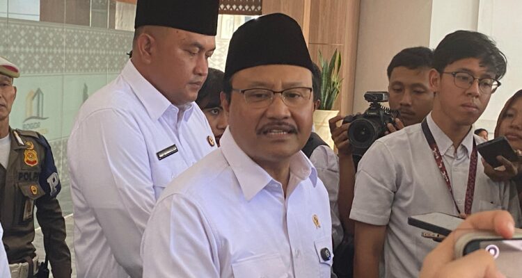 Menteri Sosial Saifullah Yusuf