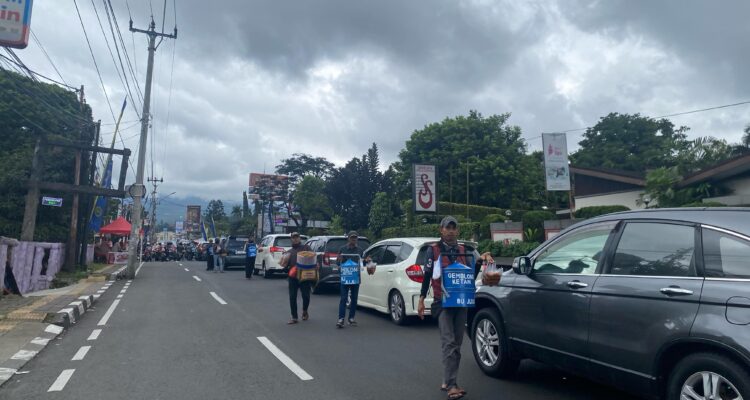 Situasi lalu lintas di Puncak Bogor (Foto