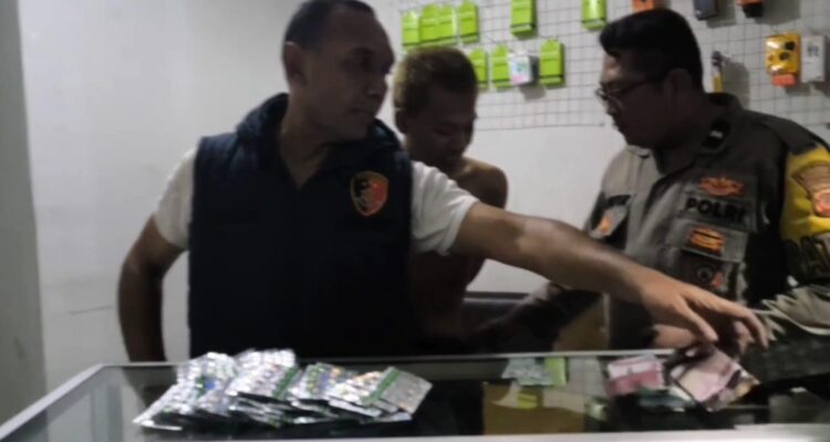 Konter HP di Cileungsi Digerebek, Diduga Jadi Tempat Penjualan Obat Terlarang
