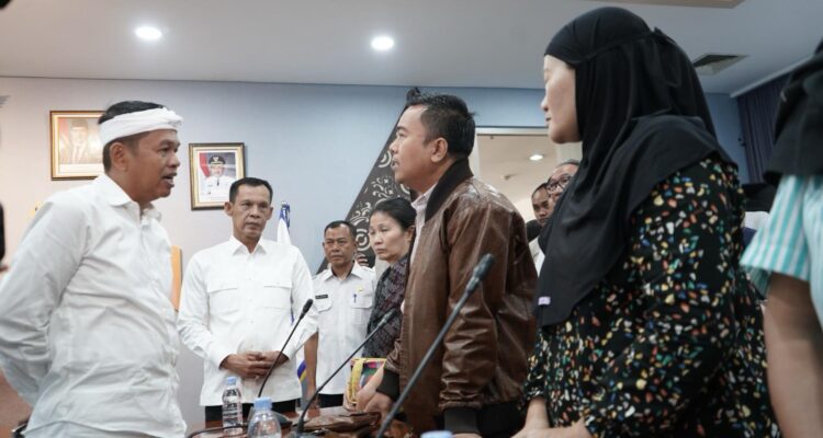 Gubernur Jawa Barat, Dedi Mulyadi dan Wakil Bupati Bogor, Ade Jaro