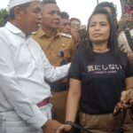 Gubernur Jawa Barat, Dedi Mulyadi saat bertemu warga di kawasan Batu Tulis Bogor