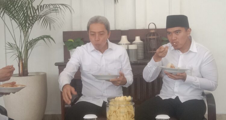 Wali kota Bogor, Dedie A Rachim dan Ketum PSI, Kaesang Pangarep