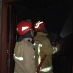 Evakuasi Damkar Kota Bogor saat kebakaran rumah di Sindang Rasa Bogor