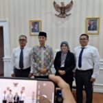Foto bersama Wali Kota Bogor, Dedie A Rachim bersama tiga calon sekda sesuai dilakukan wawancara pada Jumat 13 Juni 2025 malam
