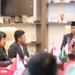 Bupati Rudy Susmanto langsung menggelar audiensi terbuka di Pendopo Bupati bersama perwakilan Himpunan Mahasiswa Rumpin (HMR) Kamis, 19 Juni 2025.