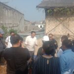 Komisi III DPRD Kota Bogor saat sidak ke SDN Gang Aut pasca pekerja tewas tertimbun longsoran